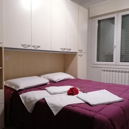 קארפי Villa Glori Affitto Camere Monolocali מראה חיצוני תמונה