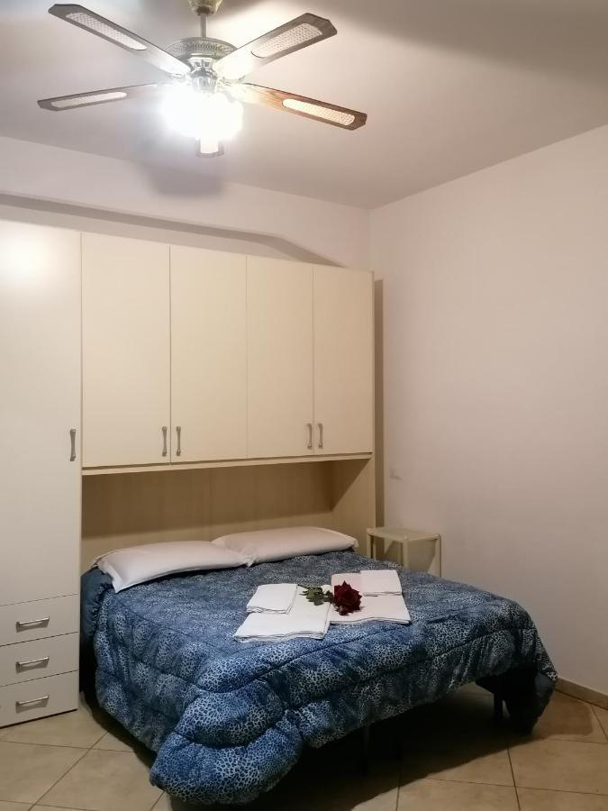 קארפי Villa Glori Affitto Camere Monolocali מראה חיצוני תמונה