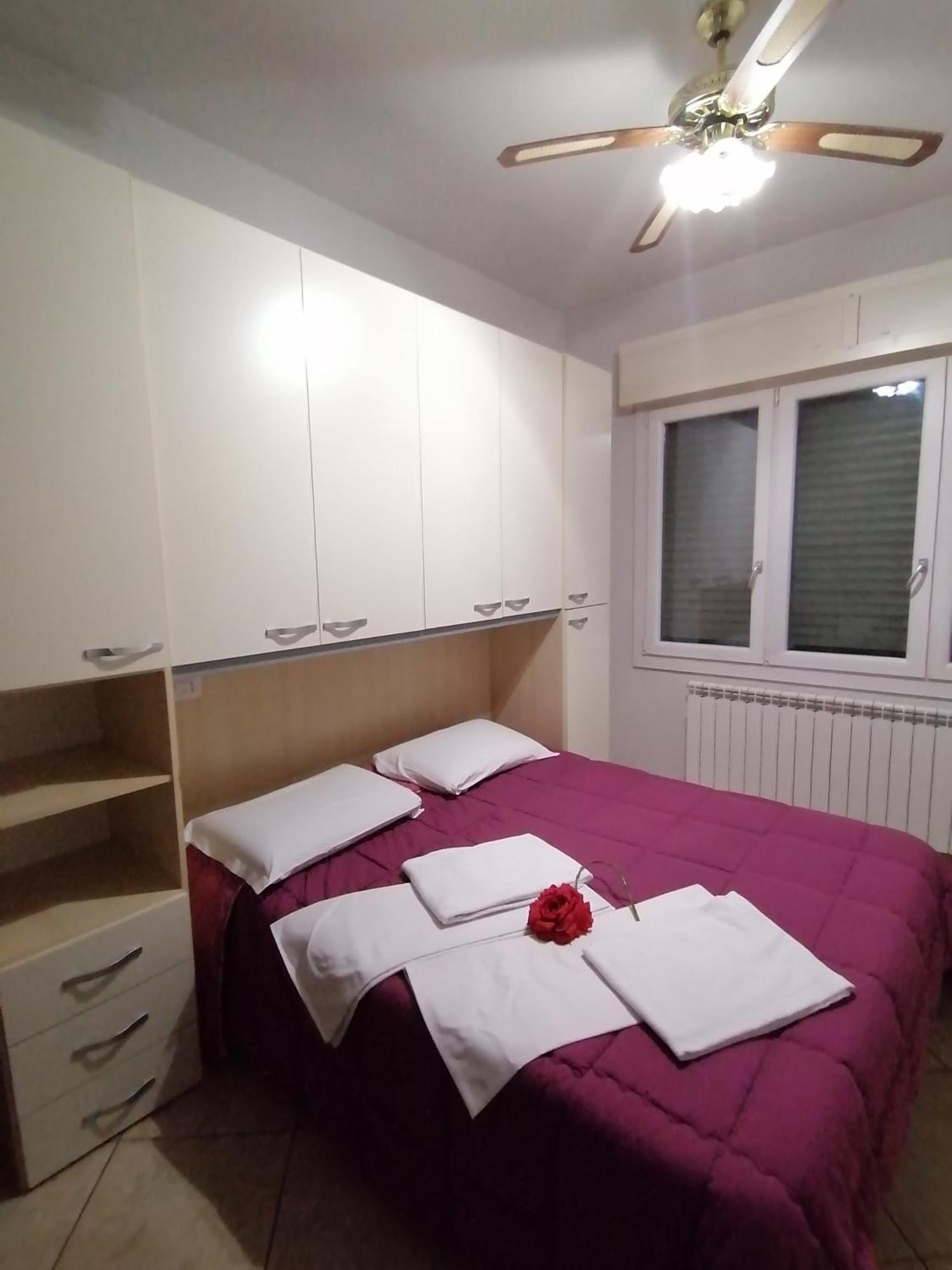 קארפי Villa Glori Affitto Camere Monolocali מראה חיצוני תמונה
