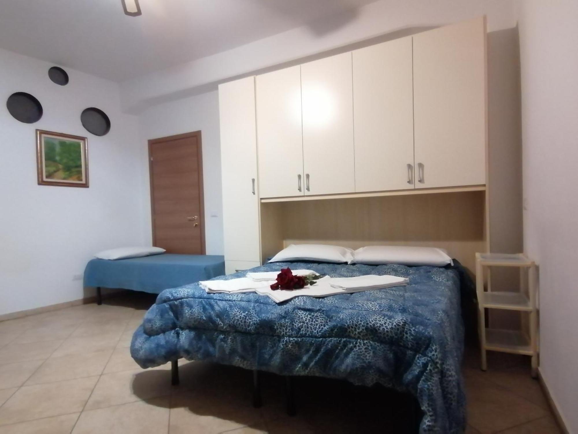 קארפי Villa Glori Affitto Camere Monolocali מראה חיצוני תמונה