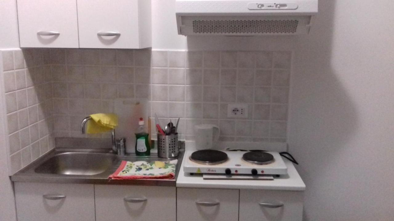 קארפי Villa Glori Affitto Camere Monolocali מראה חיצוני תמונה