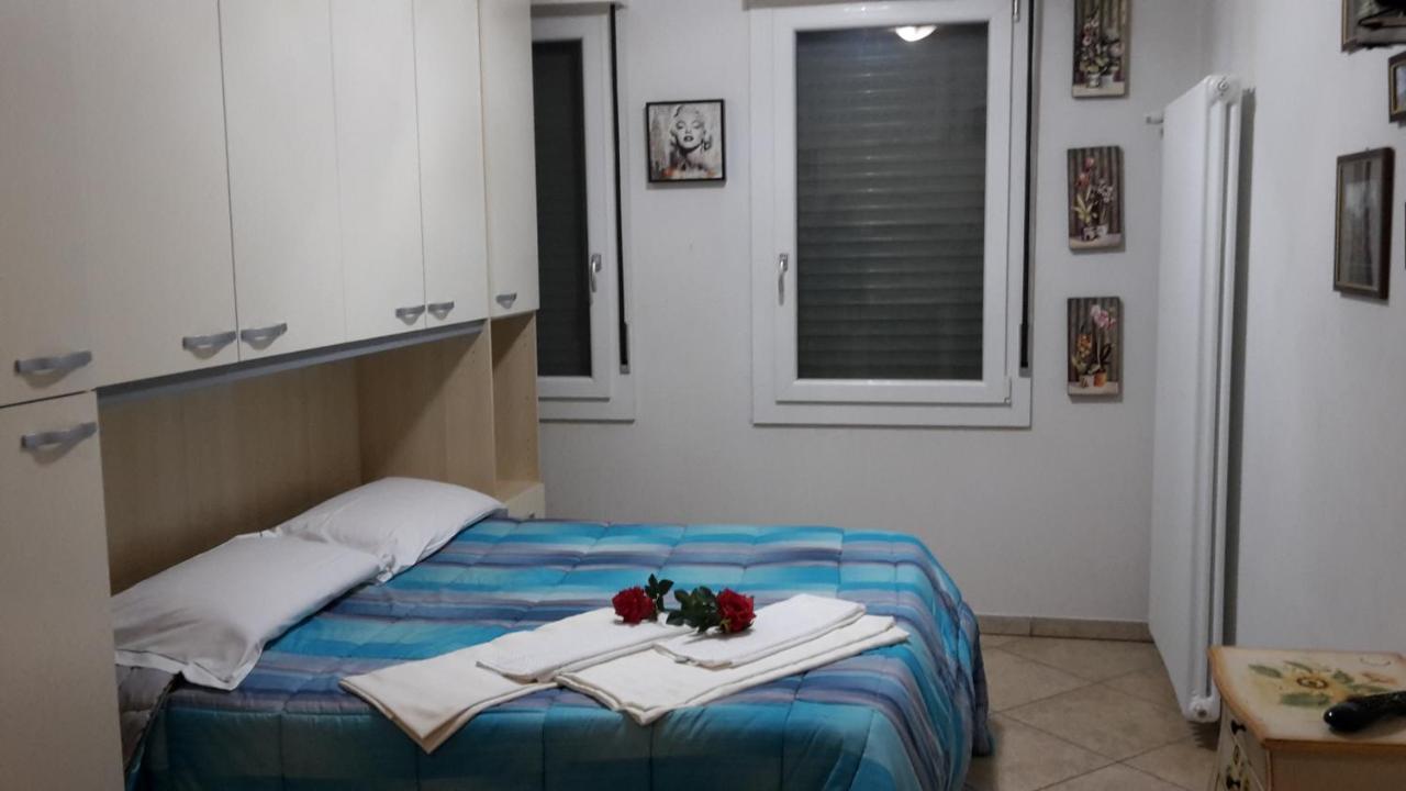 קארפי Villa Glori Affitto Camere Monolocali מראה חיצוני תמונה